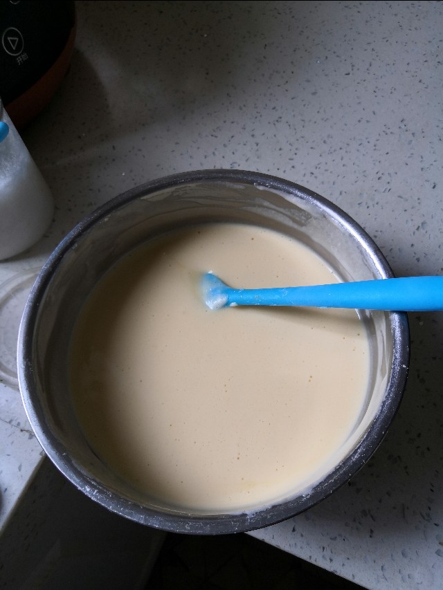 电饭锅蛋糕的超详细做法,制作蛋糕视频全过程电饭锅