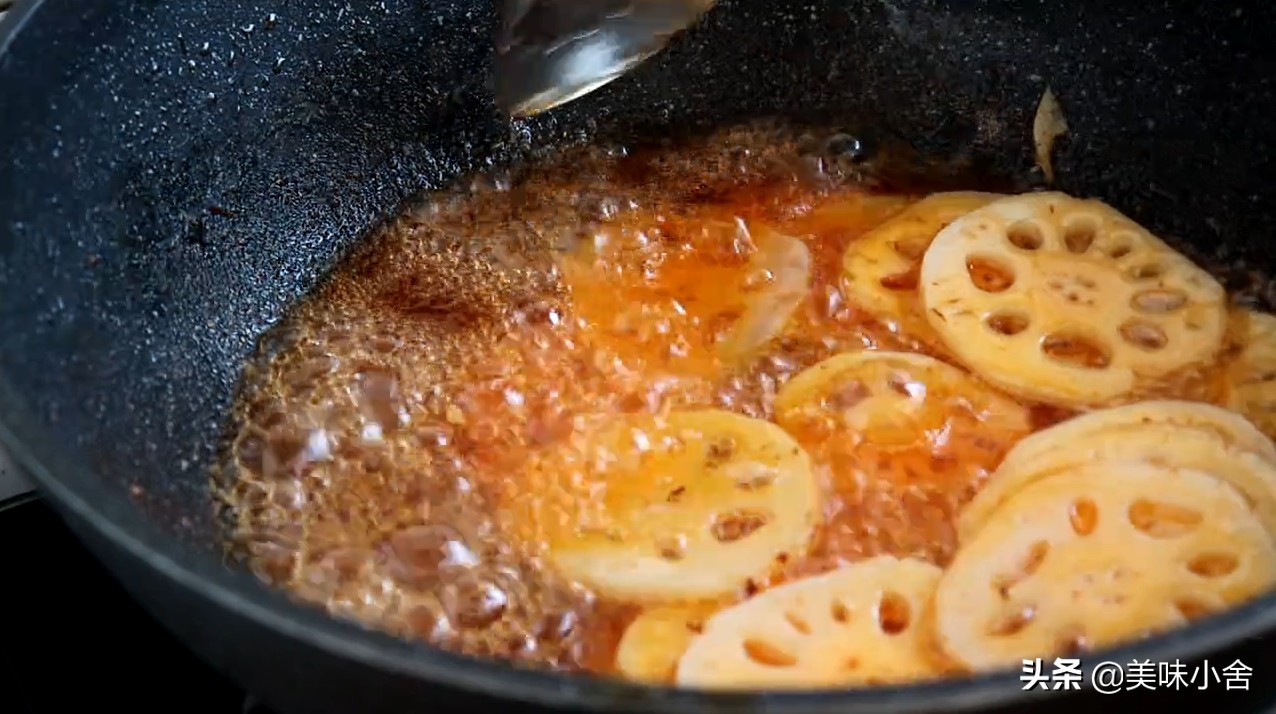 用麻辣小龙虾调料怎么做干锅虾,麻辣干锅虾和土豆的做法大全