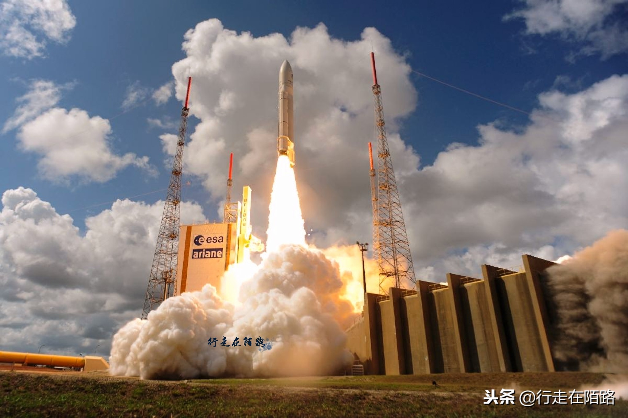 南美唯一欧元城市：居民多数是囚犯后代，享用欧盟福利待遇