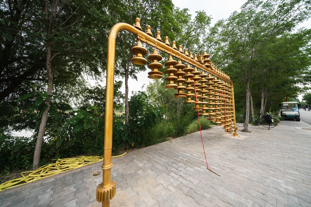 她是滔滔千里黄河的宠儿，阴山之下、河套之上的掌上明珠