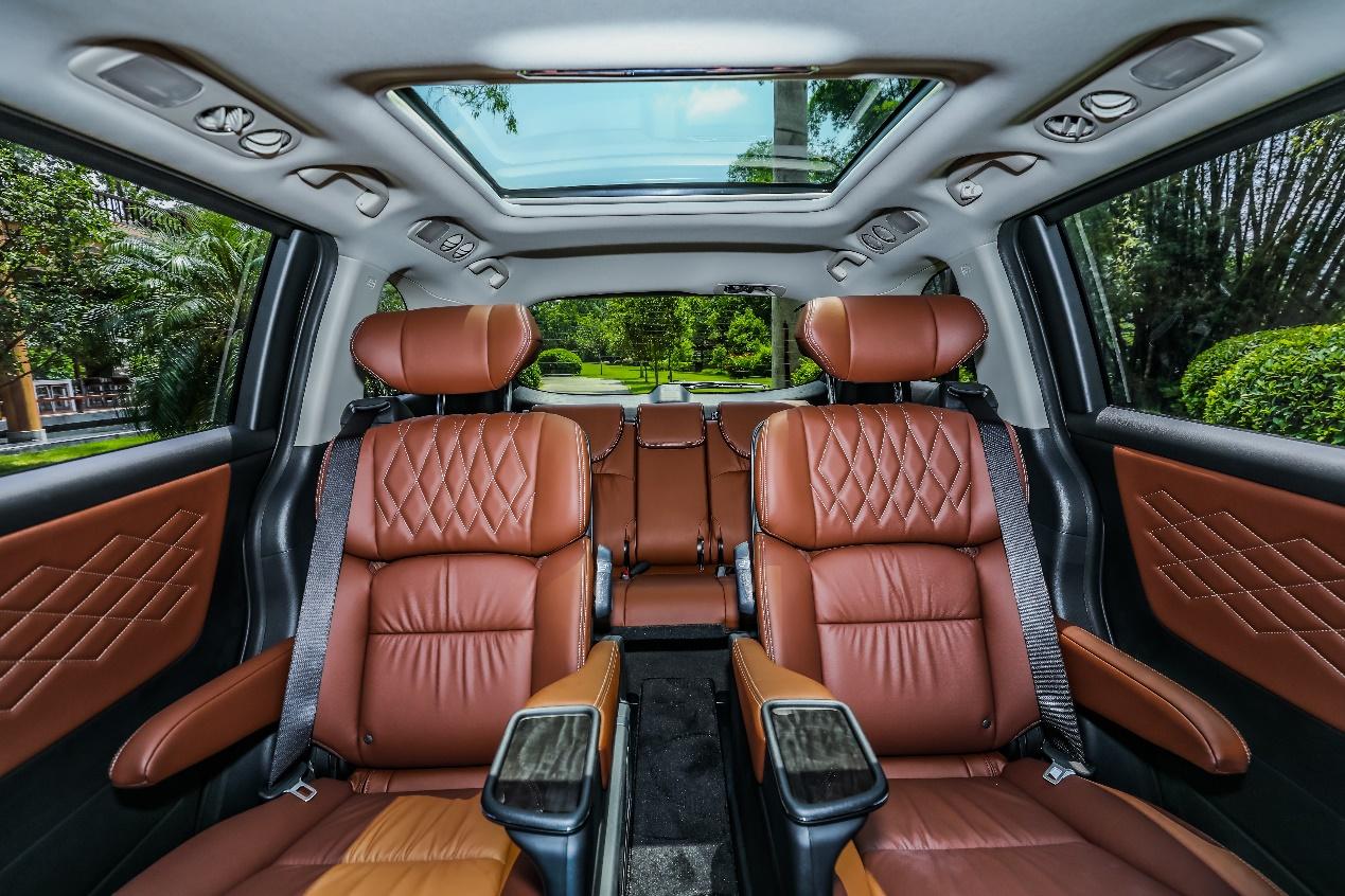 艾力绅锐混动豪华版测评,艾力绅锐混动值得买吗