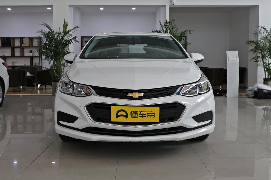 雪佛兰科鲁兹基本上是多少排量的,雪佛兰科鲁兹2017款最高车速测试