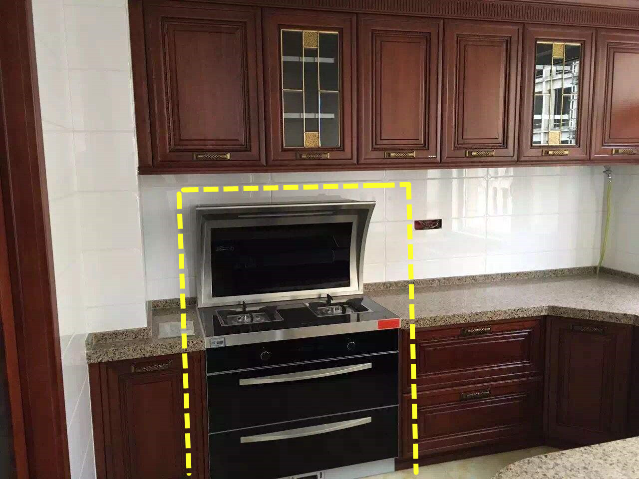 油烟机管道中间有横梁怎么办,厨房中间有一根横梁能砸吗