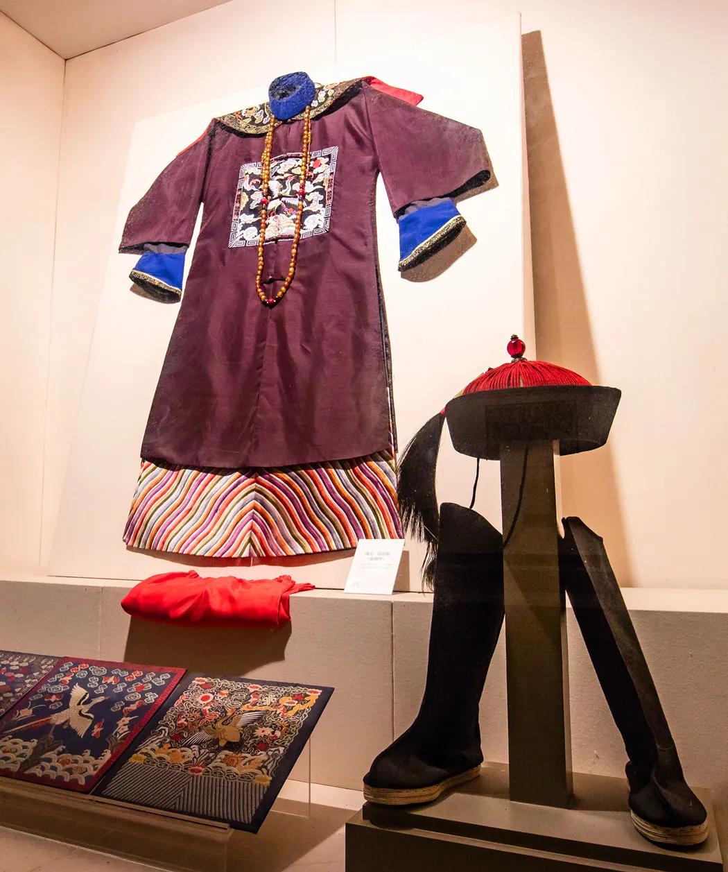 闫洪瑛：中国历代官员服饰掠影