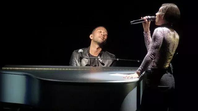 johnlegend闊╁浗,johnlegend鐨勬瓕