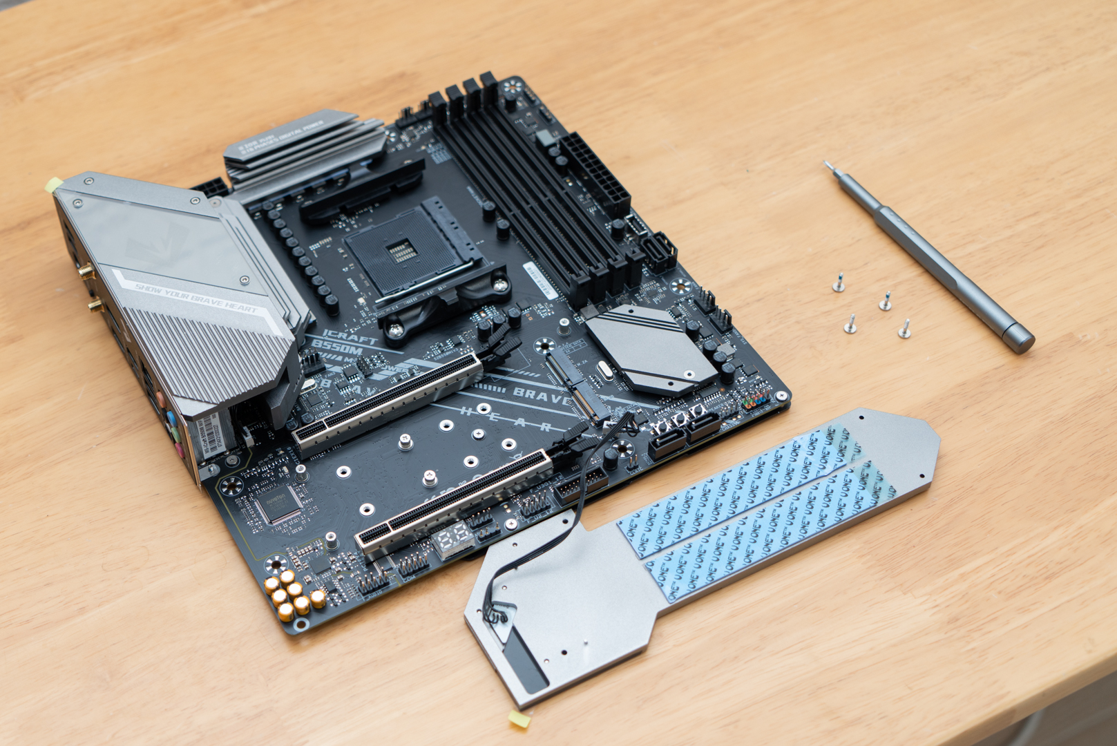 有没有显卡无所谓，游戏、剪辑全搞定，4月份电脑装机单分享