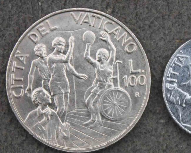 梵蒂冈这个国家大概有多大,梵蒂冈0.44平方公里相当于多大