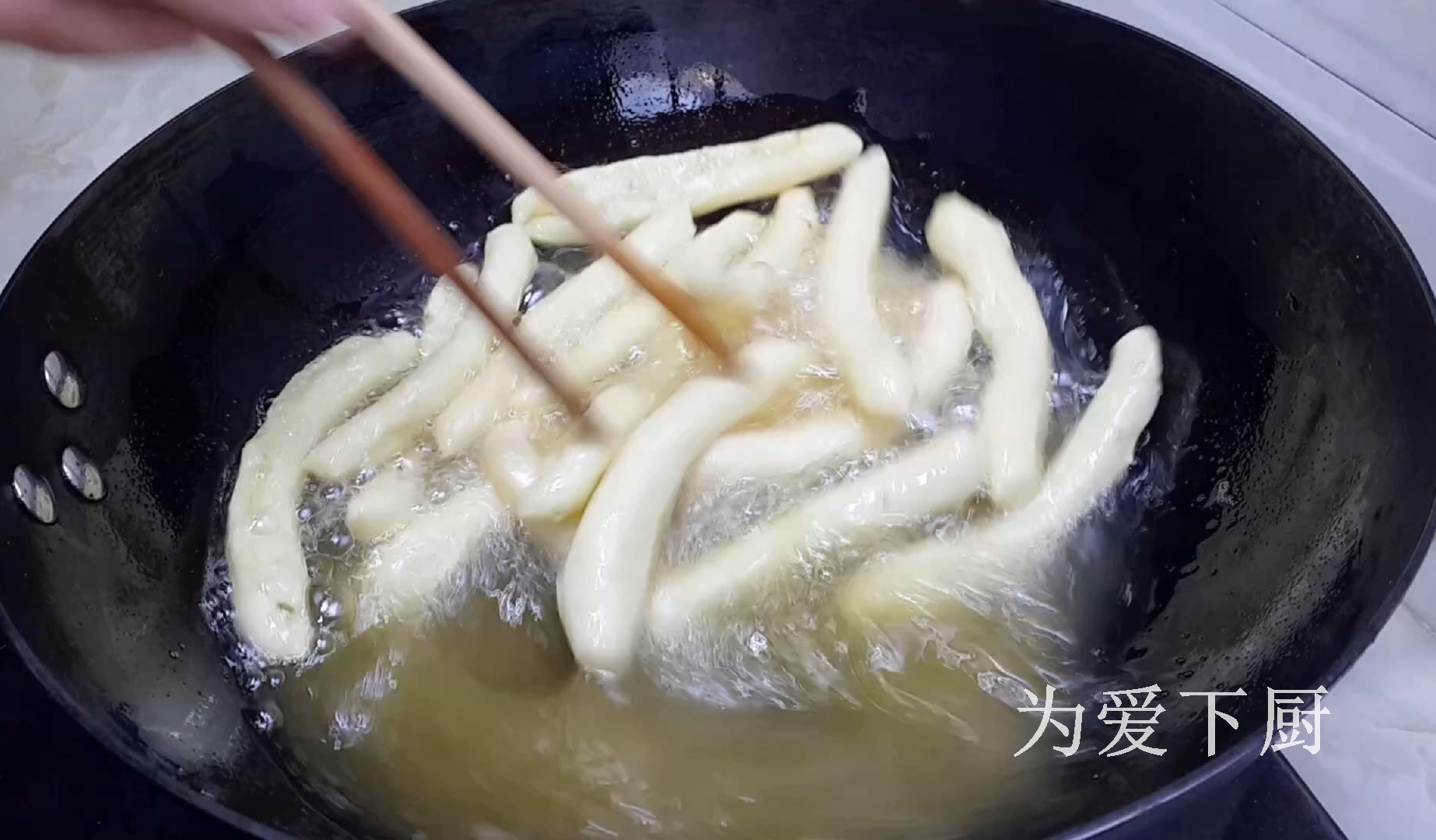 自制小油条家常做法和配方大全,筷子搅搅就能做的空心小油条
