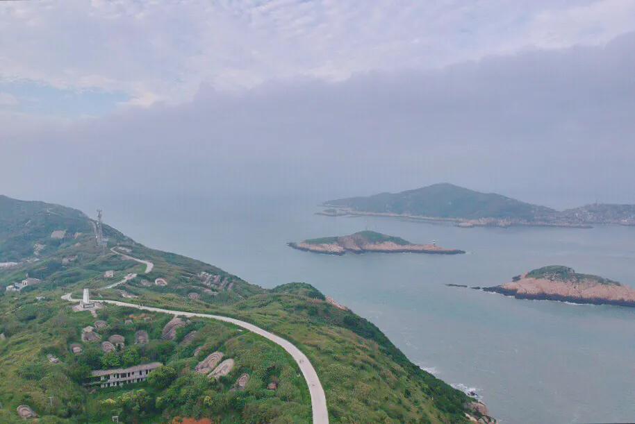 鍙版咕鍨︿竵娴峰矝,鍜屽彴婀惧灕涓佺浉浼肩殑娴峰矝