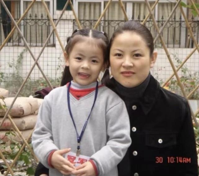 女篮赛场奥运姐妹花,篮球姐妹花出战奥运