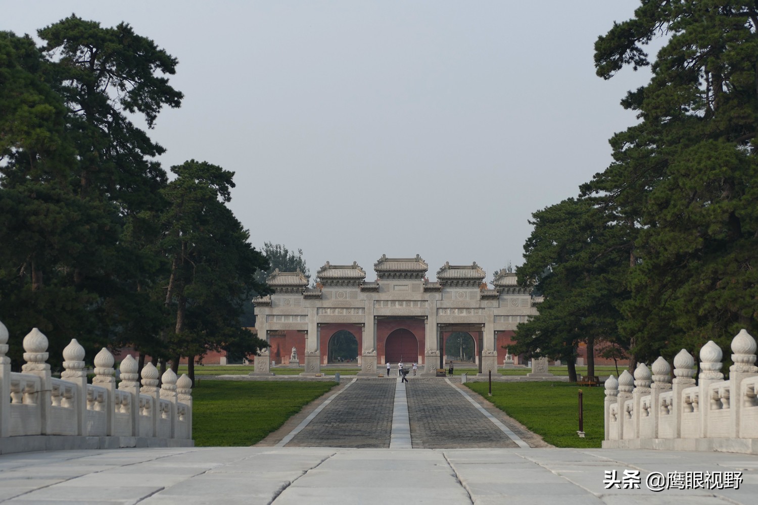 清朝皇帝为什么有清西陵和清东陵,清朝为什么选址清东陵