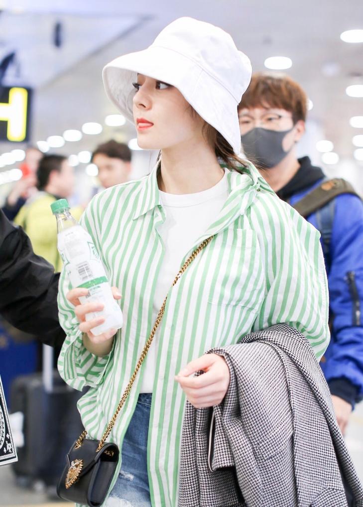 迪丽热巴芭比娃娃穿衣搭配,芭比娃娃迪丽热巴