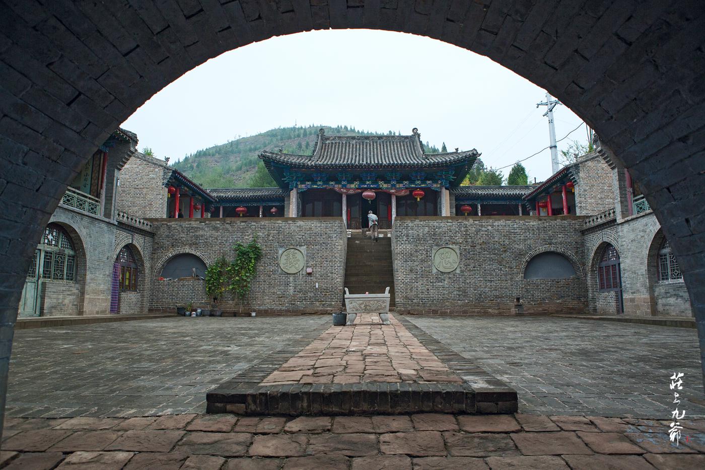 黄河上寂寥的碛口号大船留住了曾经的盛世繁华