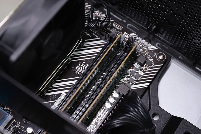 锐龙r7电竞款玩pubg,rog锐龙r74800h笔记本