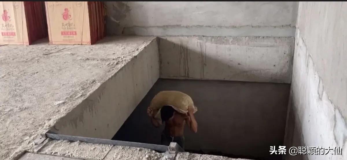 2元一袋沙子搬五楼，没有人愿意搬，现在的人不能吃苦？