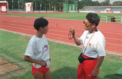 世界冠军王军霞现在的状况,奥运冠军王军霞破纪录了吗