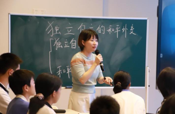 一张普通老师工资表流出，农村教师坐不住了，难怪竞争如此激烈