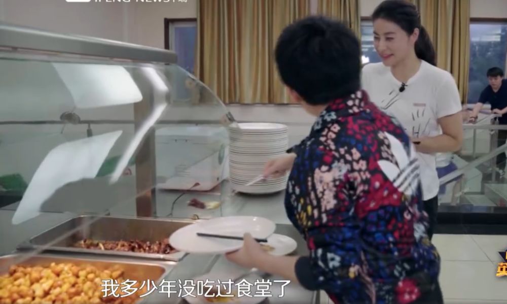 郭晶晶的婆婆如今被宠成少女,郭晶晶婆婆是哪届港姐