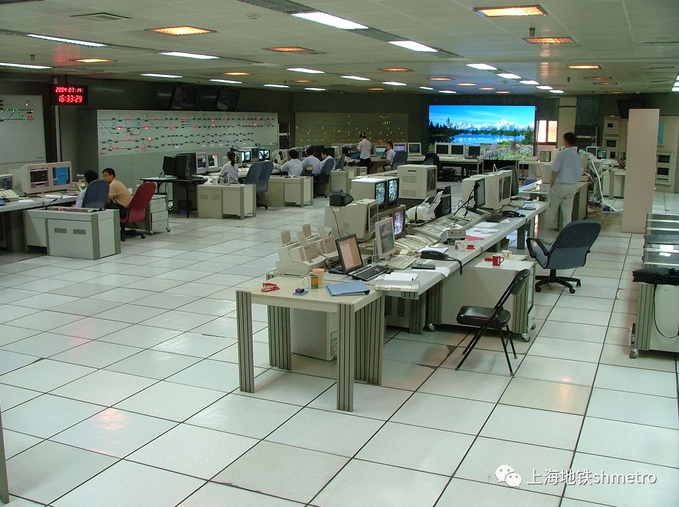 上海地铁1号线胖头鱼有几辆,上海地铁2号线西瓜出站