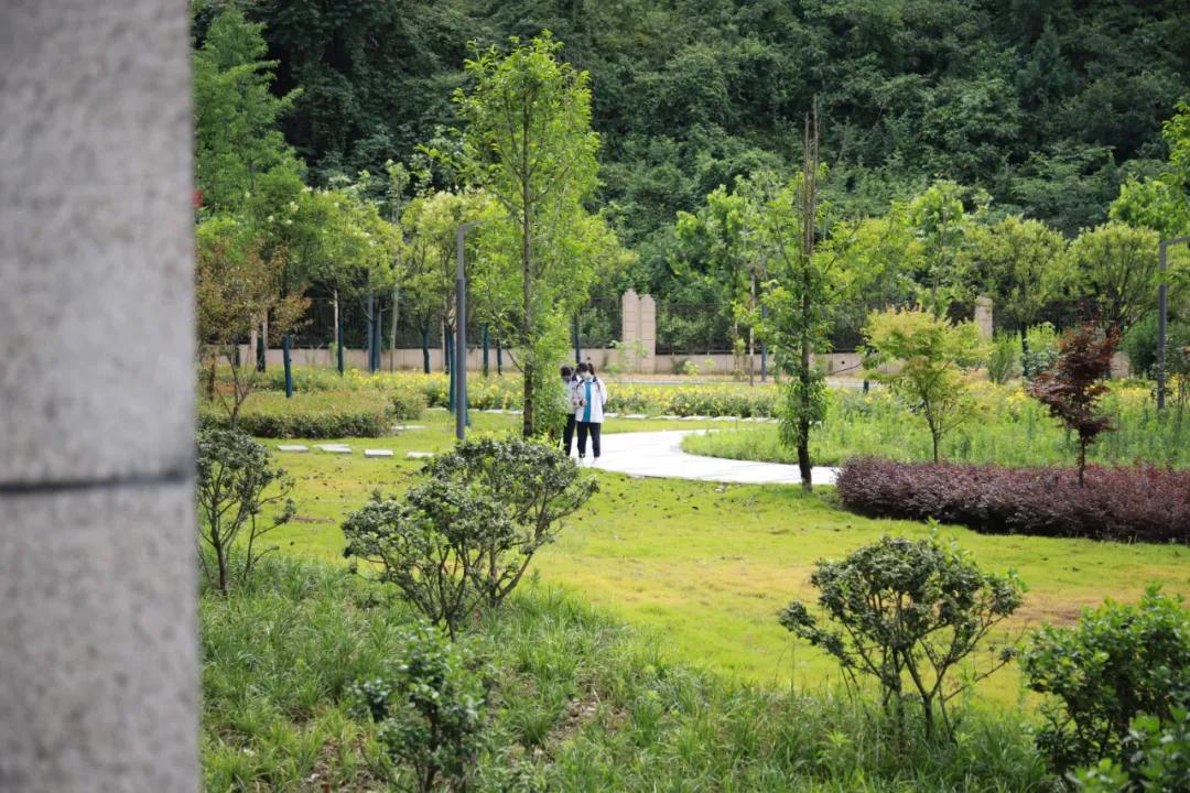 湖北十堰有研究生点的学校,湖北十堰研究生学校