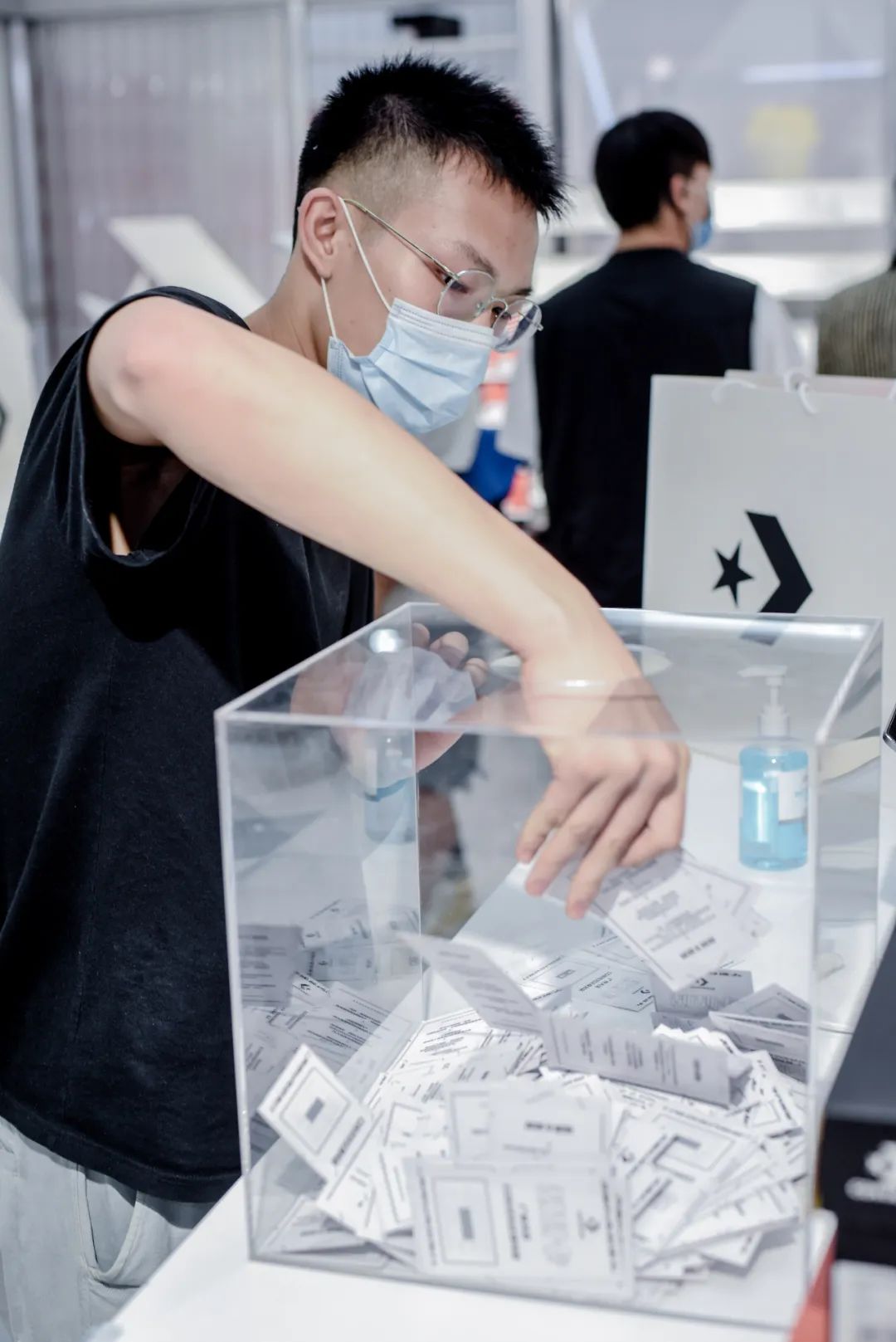 public上海匡威快闪店 (日本快闪匡威)