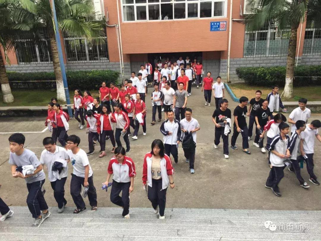 考完试表白的视频,考完试后的表白