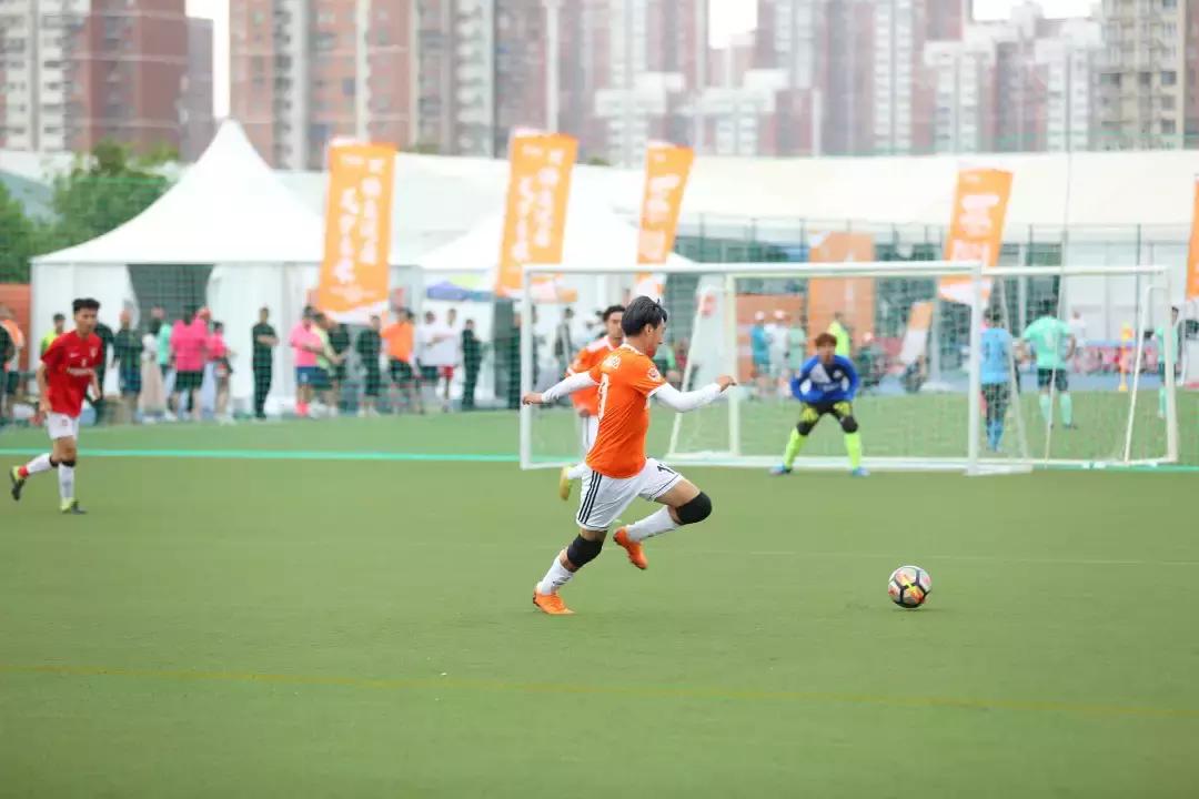 “橙意杯”足球赛，家有购物超多精彩瞬间来袭.......