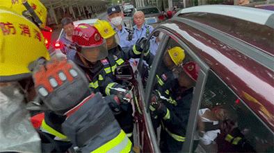 看儿子踢球真是一种享用,看儿子踢球视频心里好激动