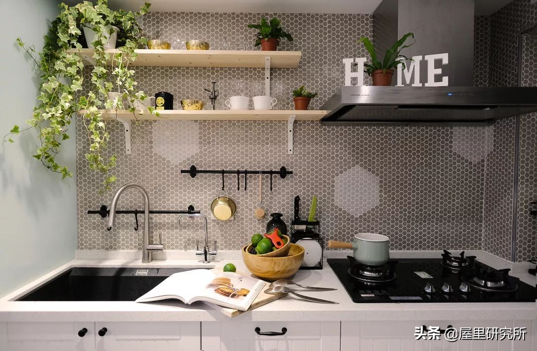 92平方二房改小三房装修,巧改旧家具