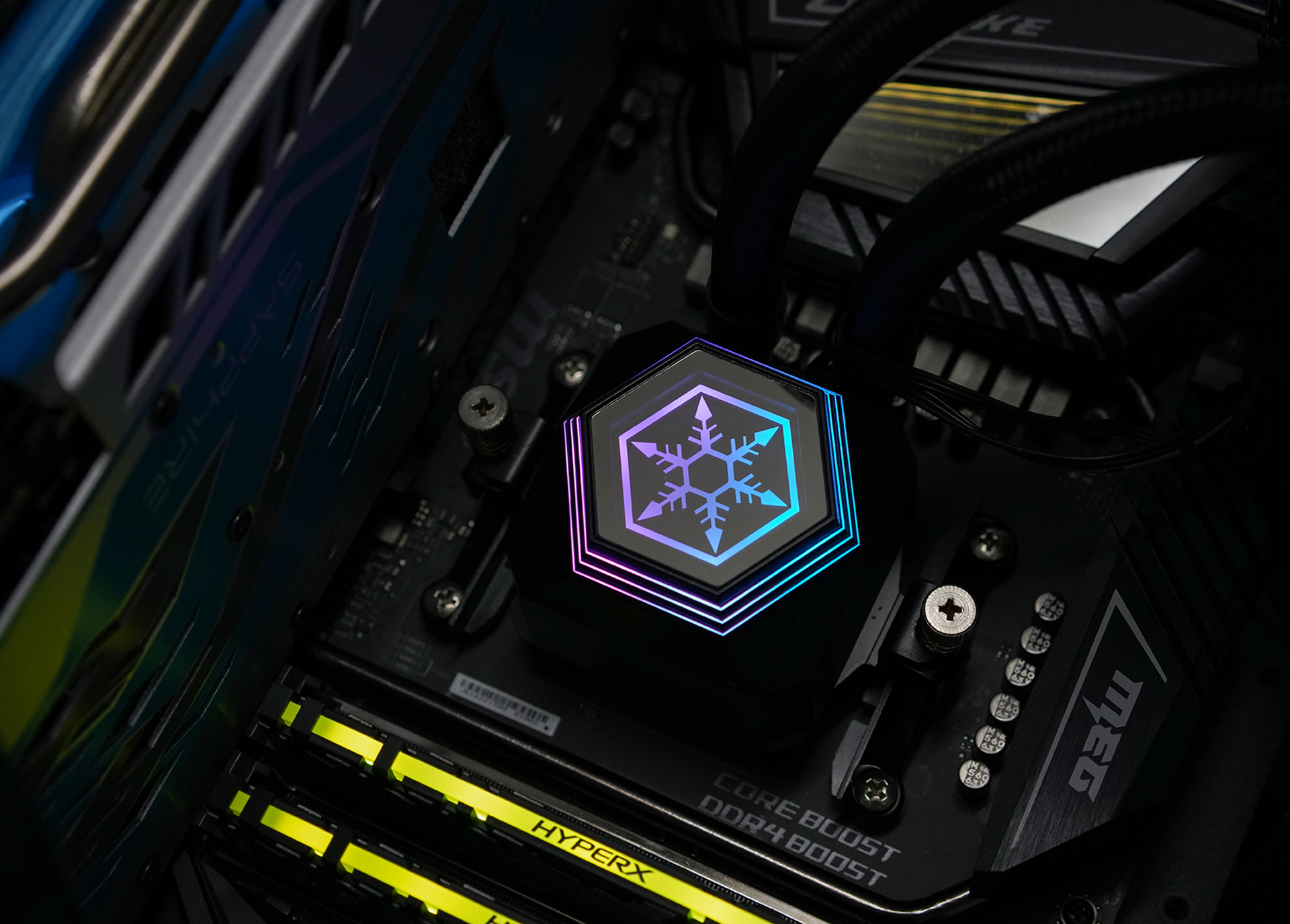 入手十二核旗舰就能爽了？你还缺一个强悍的360水冷