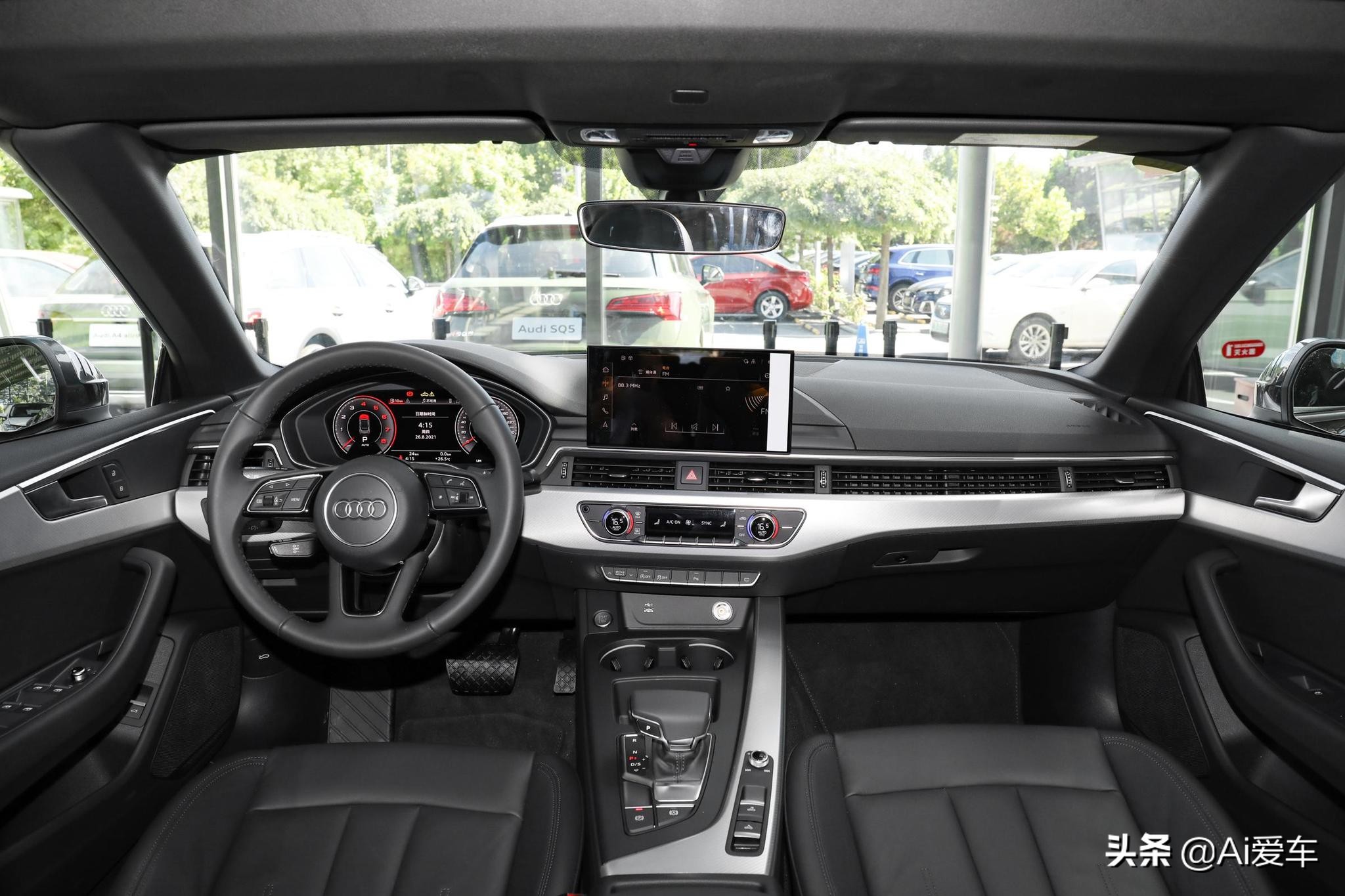 2门4座硬顶进口轿跑，大排量油耗6.4L，原装豪华品牌，实拍奥迪A5