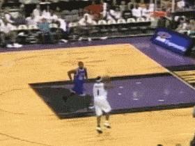 nba2kol文斯卡特98版扣篮动作,文斯卡特大风车扣篮背后角度