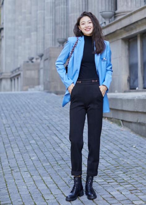 大冬天长筒靴该怎么穿才是最时尚,适合大粗腿的烟筒靴