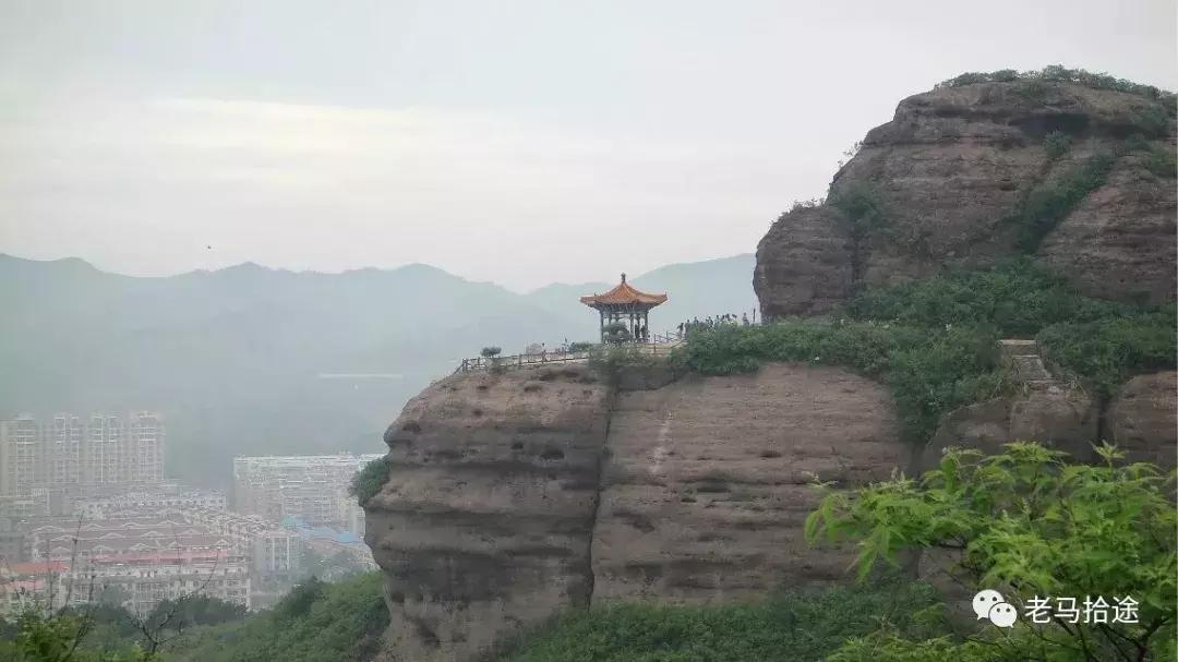 最好爬、闹市区、景色奇、有野猴—野游户外-5