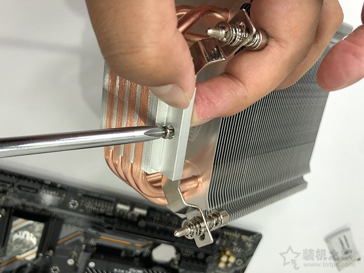 简单组装电脑的详细教程,组装电脑装机流程