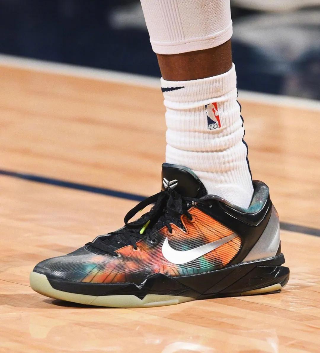 nba球星球鞋每日上脚adidas,今日nba球星上脚球鞋一览2019