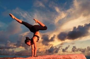 《掌控习惯》书评：我花2万块买来的瑜伽经验，送给迷途中的你