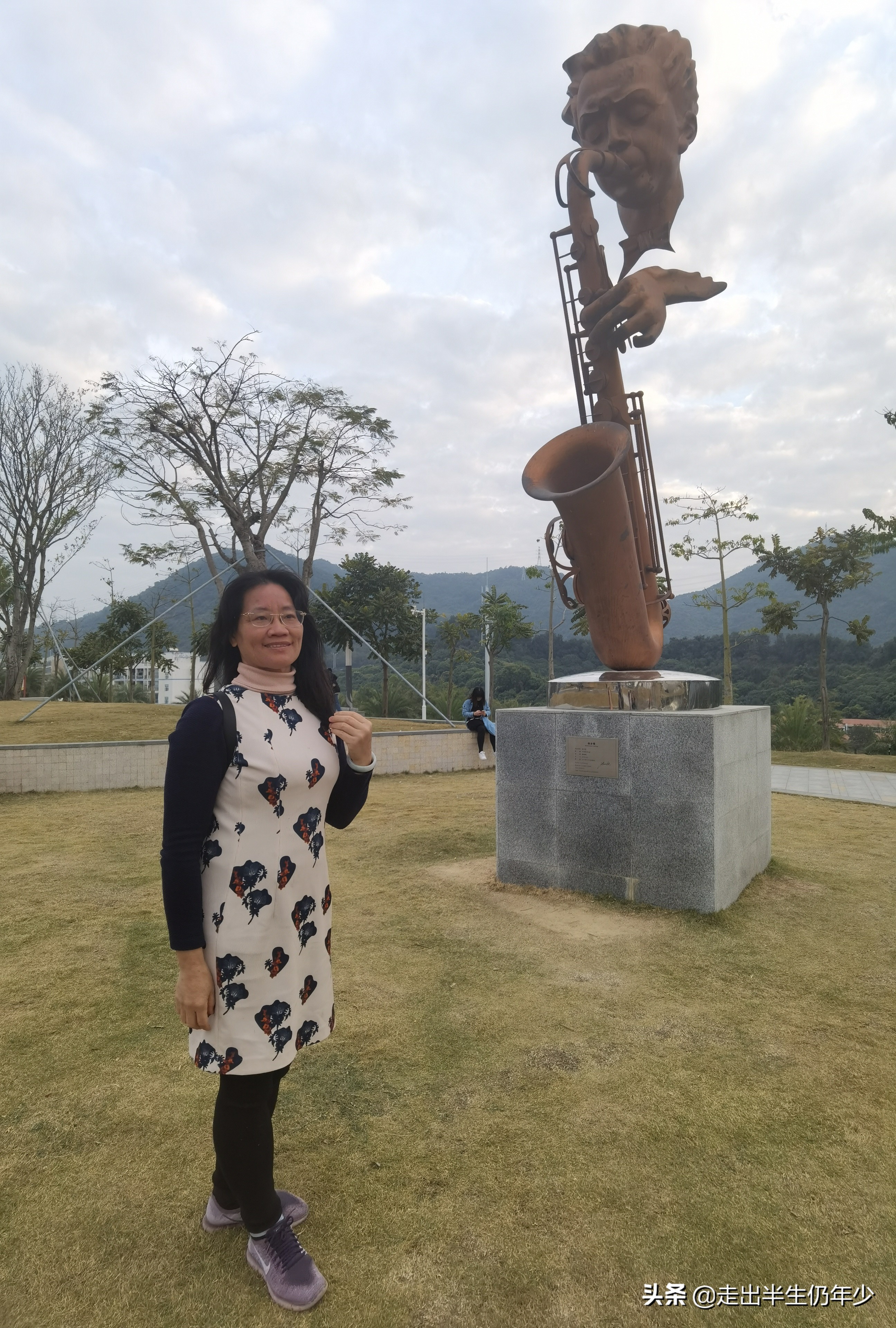 深圳有多少个公园景点,深圳室内足球场