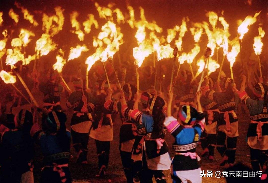 来云南感受彝族特点民族文化,云南彝族的文化和风土人情