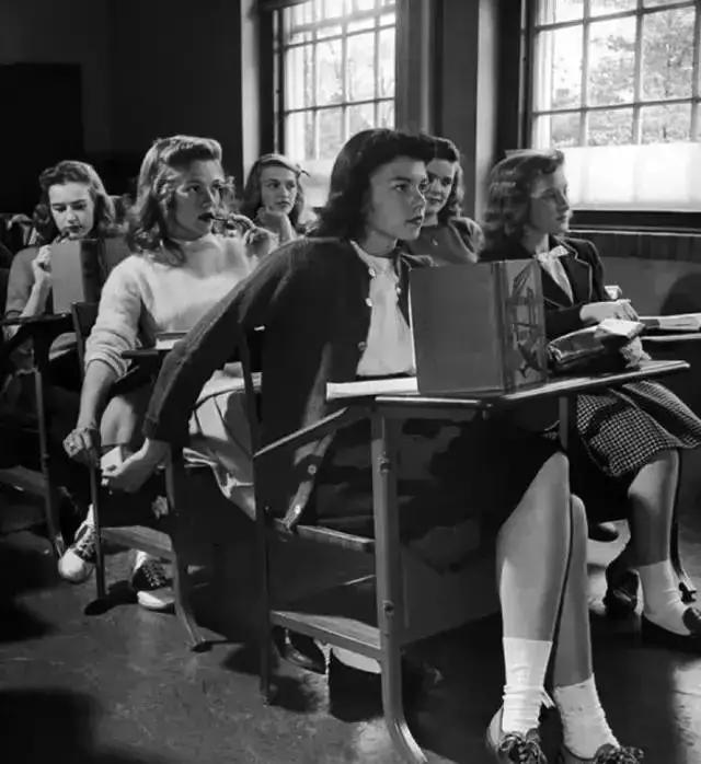 惊艳时光和温暖岁月,温暖了岁月惊艳了时光出自哪里