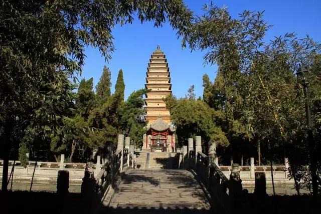 中国古佛塔图片,中国著名佛塔寺