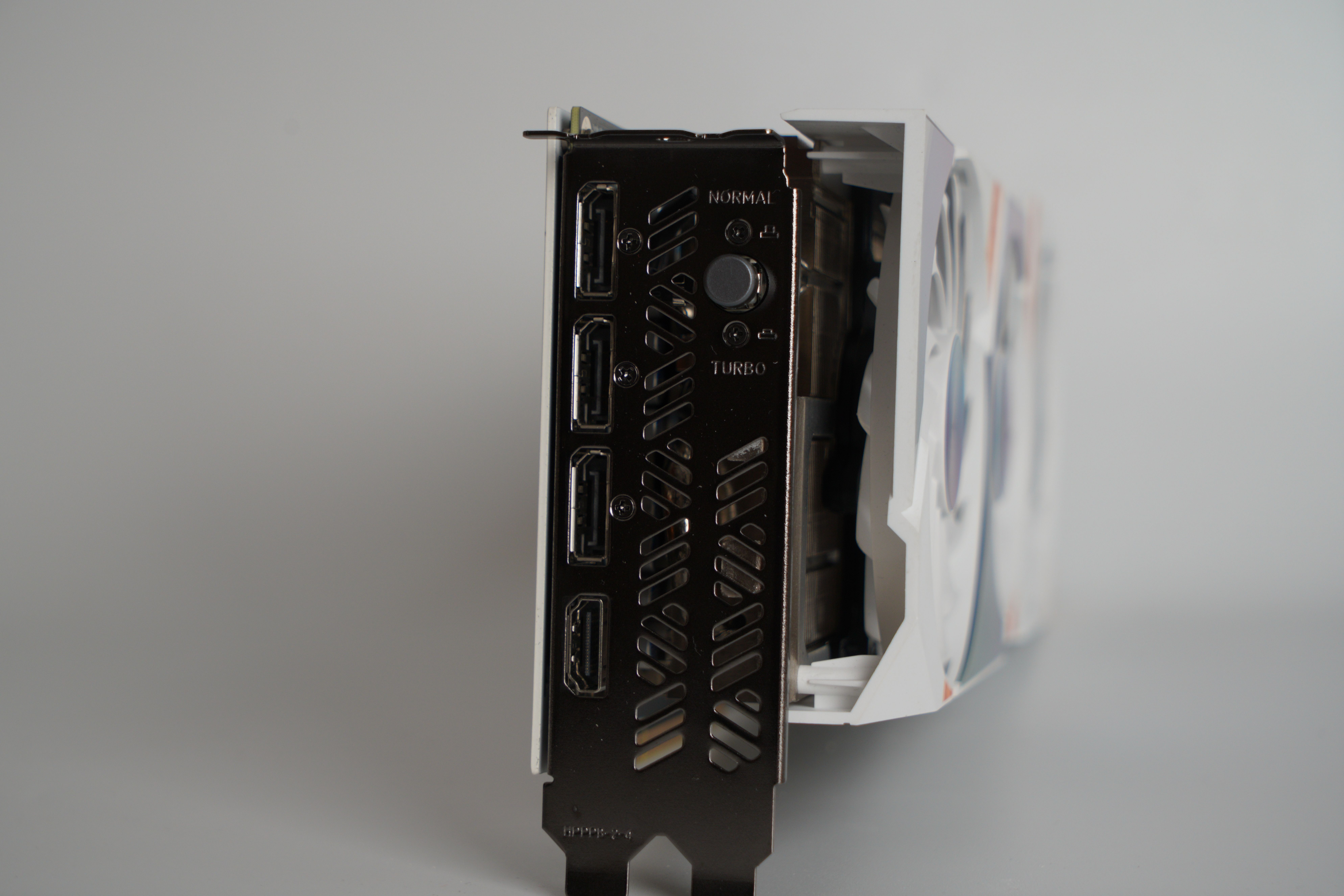 i511400f加rtx3070ti游戏性能,3070ti搭配13700k吃鸡实测