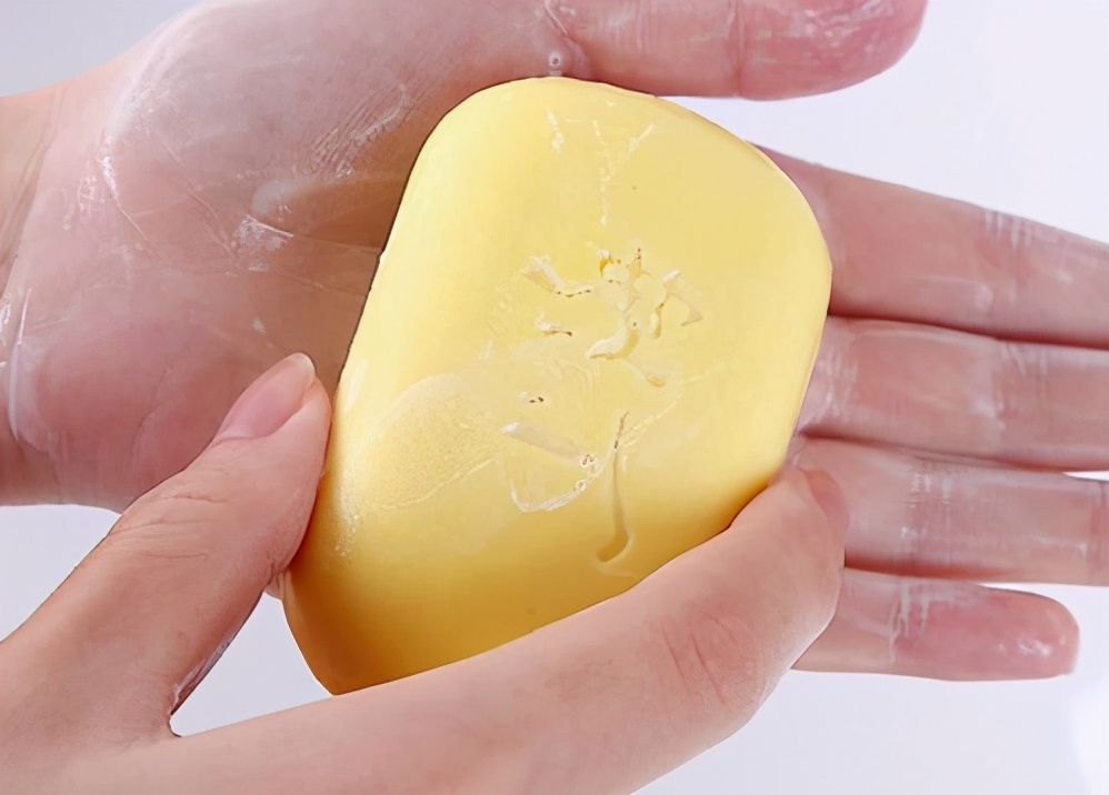 香皂如何洗头发,用香皂洗头能改变发质吗