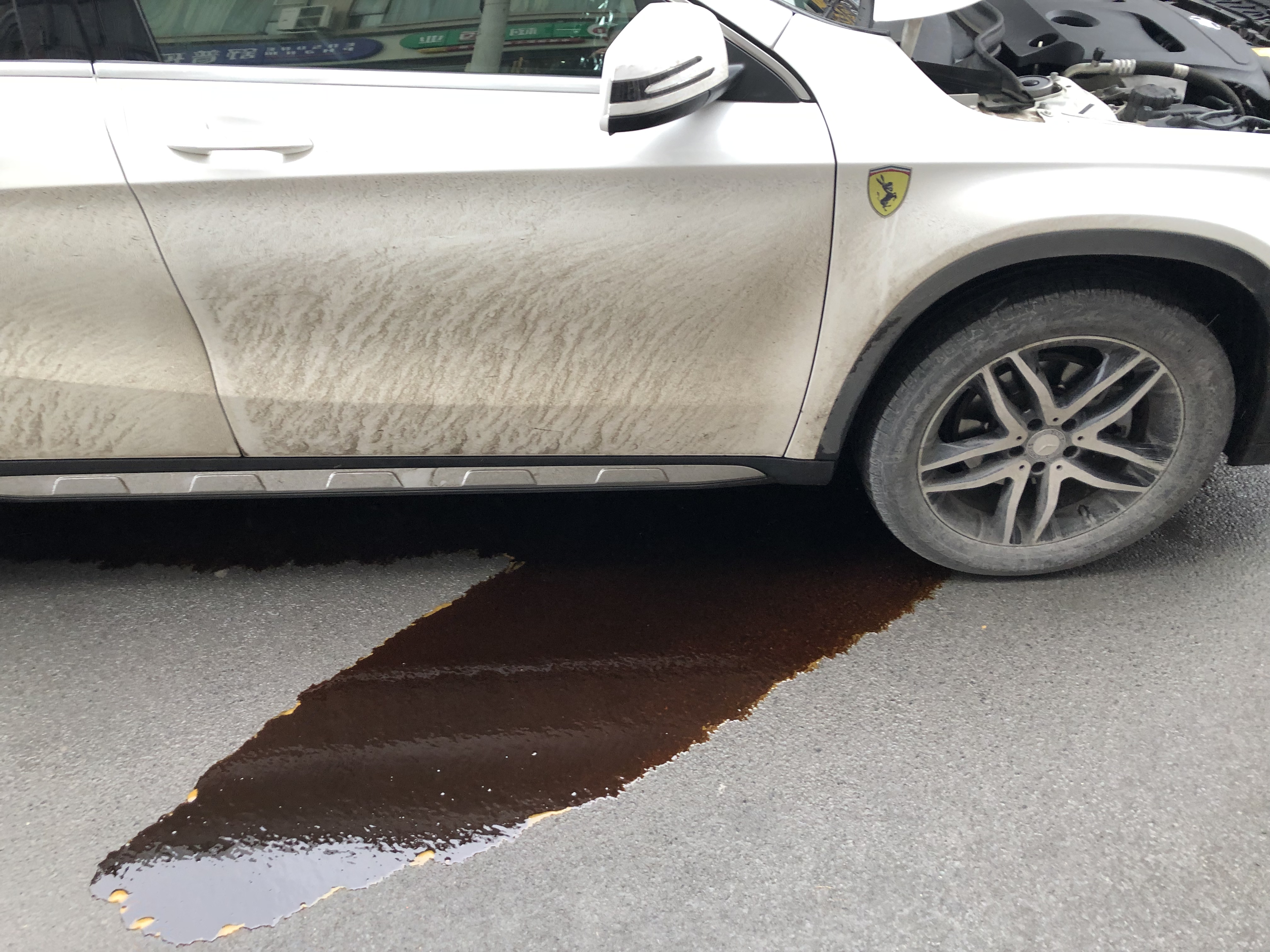 奔驰GLA正常行驶突然爆缸，质量问题频发的奔驰将走向何方？