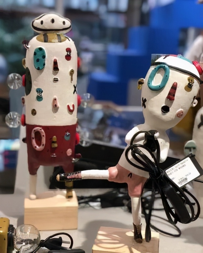 深圳灯光秀与武汉灯光秀,春光无限好深圳