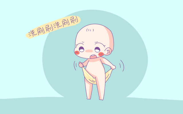 给一个月小孩洗澡的正确方法,给宝宝洗澡宝宝就吓住了怎么办