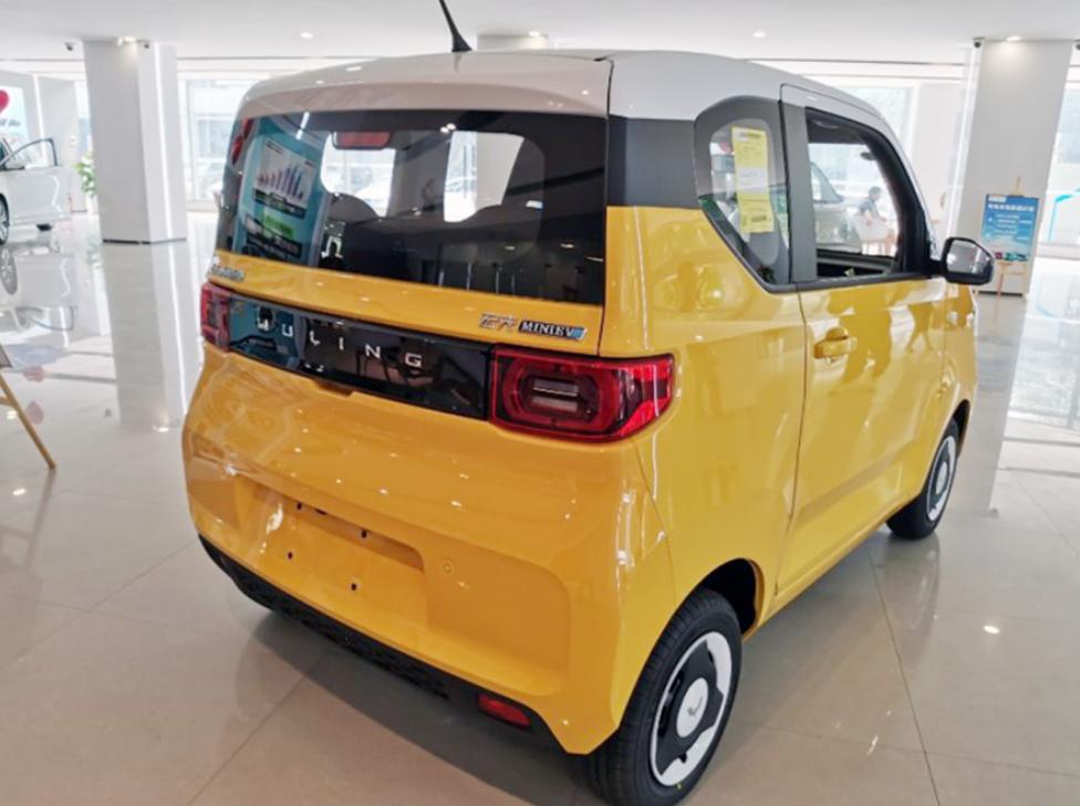 五菱马卡龙现车广东,五菱马卡龙裸车