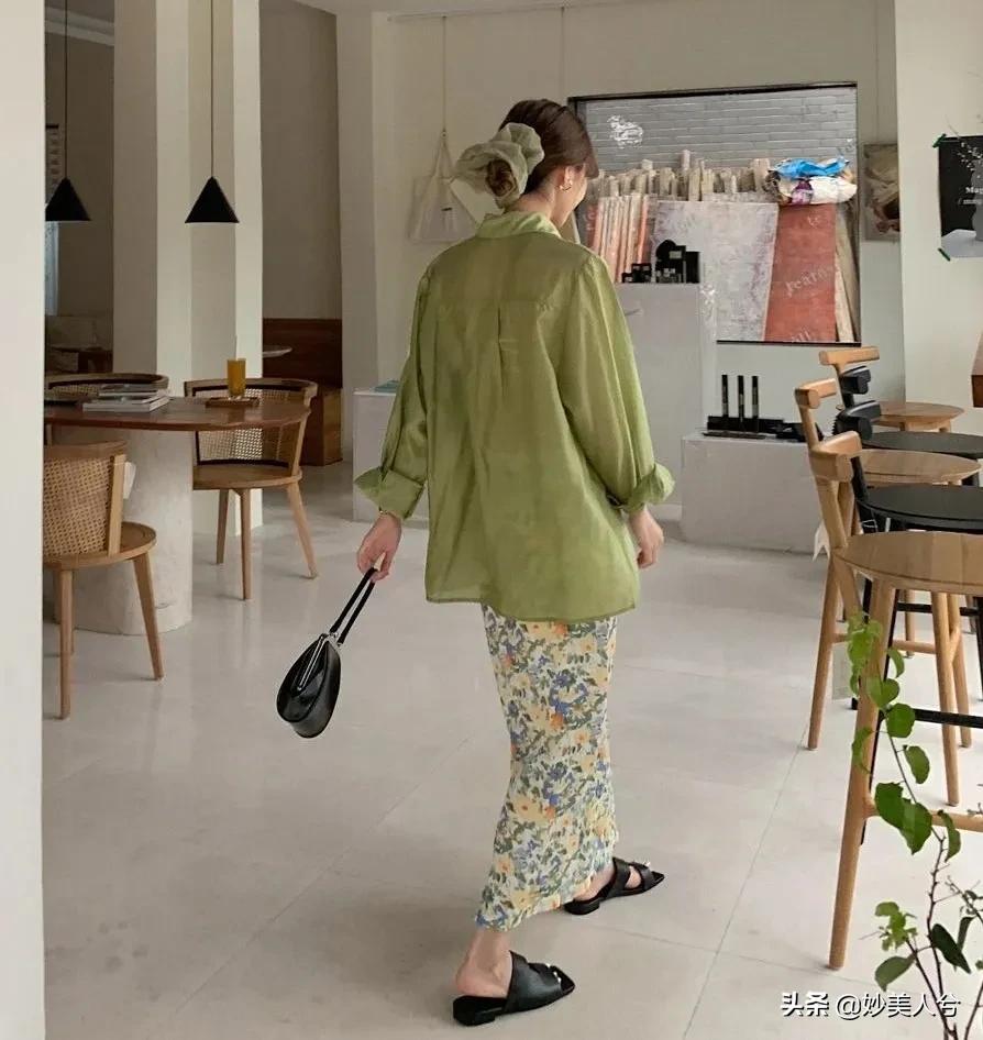 经典半身裙时髦到飞起,优雅迷人的半身裙你值得真正拥有