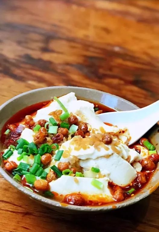 10块钱吃垮川大后街25家店，快快收藏