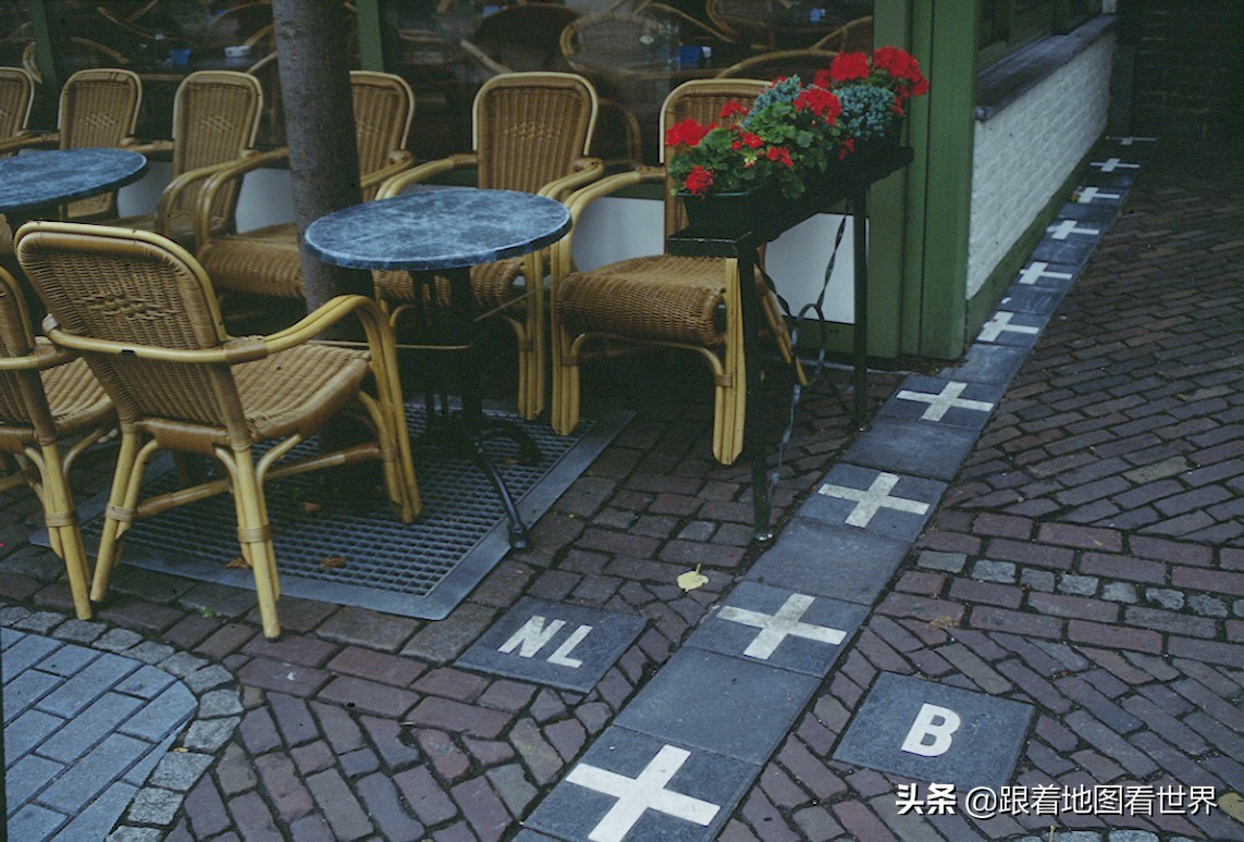 比利时和荷兰为什么分开,荷兰比利时飞地怎么形成的